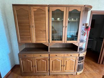 Credenza con vetrina