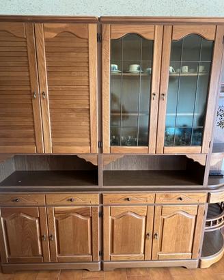 Credenza con vetrina