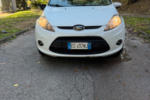 Ford Fiesta 1.2 82 CV 5 porte Titanium