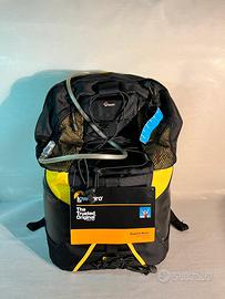 Zaino Lowepro dry Zone rover impermeabile