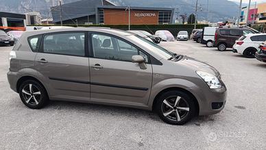 Toyota Corolla Verso 2.2 16V D-4D D-Cat