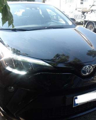 Toyota C-HR 1.8 Hybrid E-CVT Business