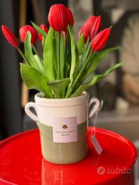 Tulipani artificiali-Decorazioni eleganti