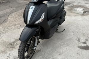 Piaggio Beverly 350 Police