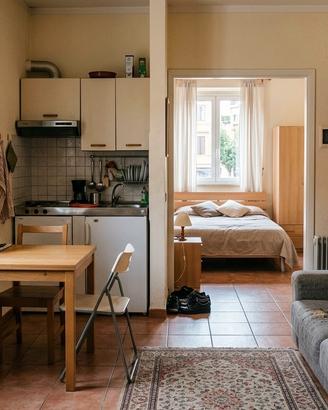 90 mq- con balcone / torre gaia