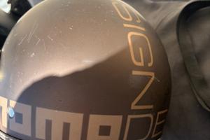 Casco momo design