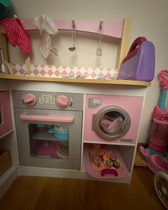 Cucina angolare seggioline e letti a castello kids