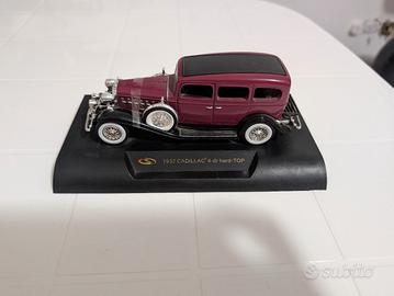 Modellino CADILLAC 4-dr hard-TOP scala 1:32