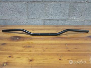 Manubrio aftermarket per moto custom