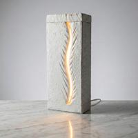 ANIMA Lampada LED artigianale in Pietra di Padula