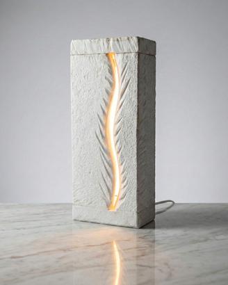 ANIMA Lampada LED artigianale in Pietra di Padula