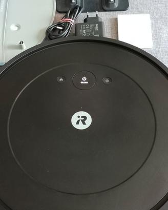 Roomba Combo aspirapolvere e lavapavimenti. 