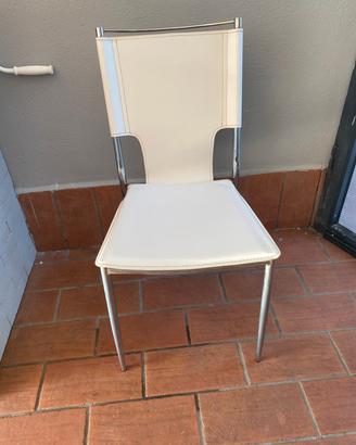 sedie  in cuoio bianche