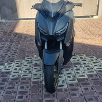 Yamaha Xmax Tech Max 400