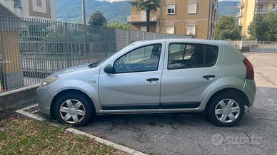 Dacia Sandero 2010