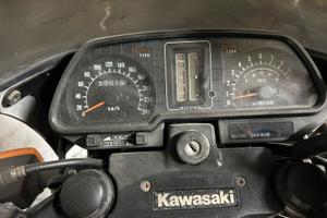 Kawasaki GP z 550