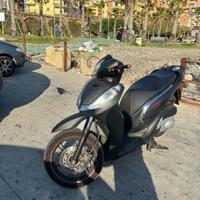 Honda SH 300 sport 2018 primo proprietario