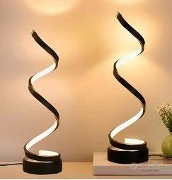 Coppia di Lampade da Tavolo a LED a Spirale 