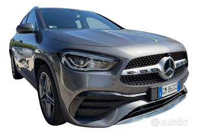 MERCEDES-BENZ GLA 180 d Automatic Premium