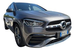 MERCEDES-BENZ GLA 180 d Automatic Premium