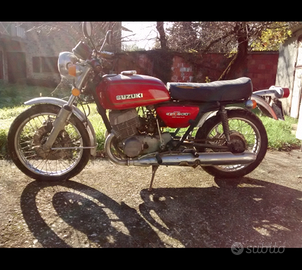 Suzuki GT 500 *ricambi