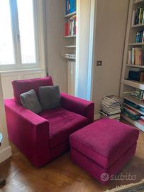 Coppia di poltrone con pouff