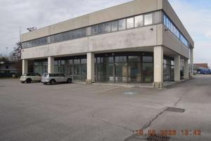 CERVIGNANO FRONTE STATALE SS 14 / VOR DER STAAT