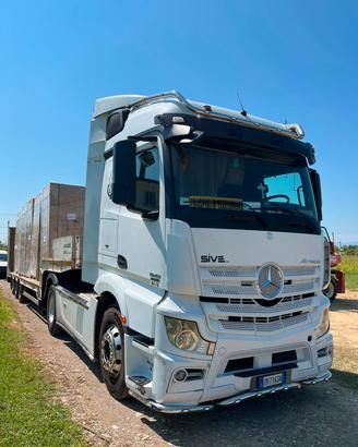 Mercedes actros 1845
