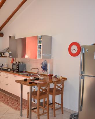 Motta S.A. - Mansardato arredato, 2 camere e livin