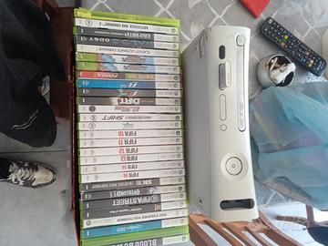 Xbox 360 con 26 giochi  