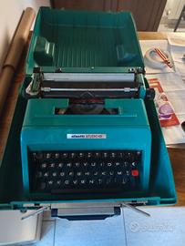 macchina per scrivere OLIVETTI 