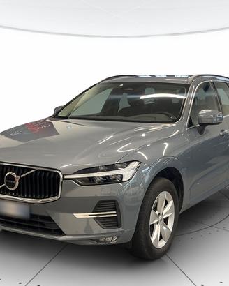 VOLVO XC60 2.0 B4 Momentum AWD auto