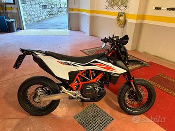 KTM SMC-R 690 - depo A2