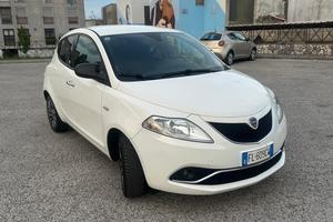 Lancia Ypsilon 1.2 69 CV 5 porte GPL Ecochic Gold