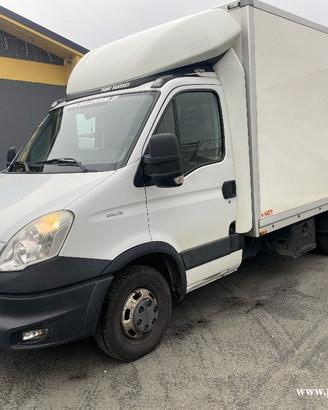 IVECO Daily 35C15 FURGONATO [F120]
