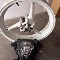Faro e cerchio anteriore gsxr 1000 2018