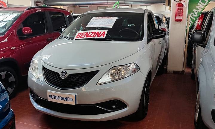 Lancia Ypsilon 1.2 69 CV 5 porte S&S Gold