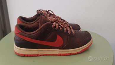 Scarpa Nike dunk low  in pelle modello retro 