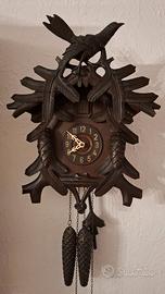 Antico orologio a cucu