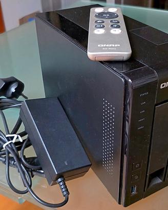 QNAP TS‑251+ 8GB RAM + telecomando – perfetto