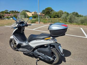 Piaggio Beverly 350 Sport Touring