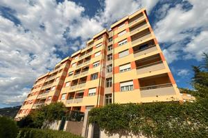5 LOCALI A GENOVA