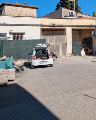 Laboratorio terratetto garage piazzale