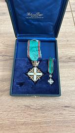 Madaglia cavaliere OMRI con scatola Arturo Pozzi