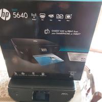 Stampante Hp multifunzione Envy 5640 + 2 cartucce 