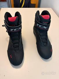 Scarpe donna da moto
