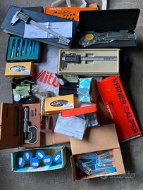 Serie di attrezzature professionali di misura.