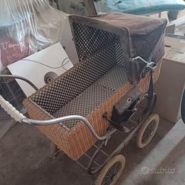 Carrozzina anni 77