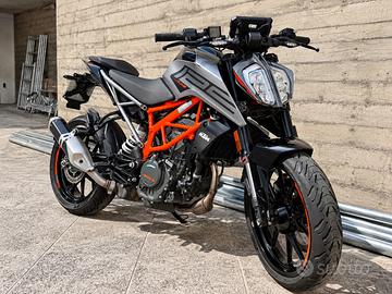 KTM Duke 125 2024