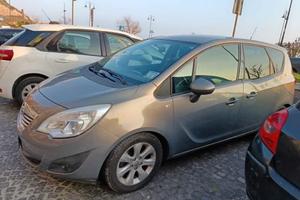 meravigliosa opel meriva benzina 